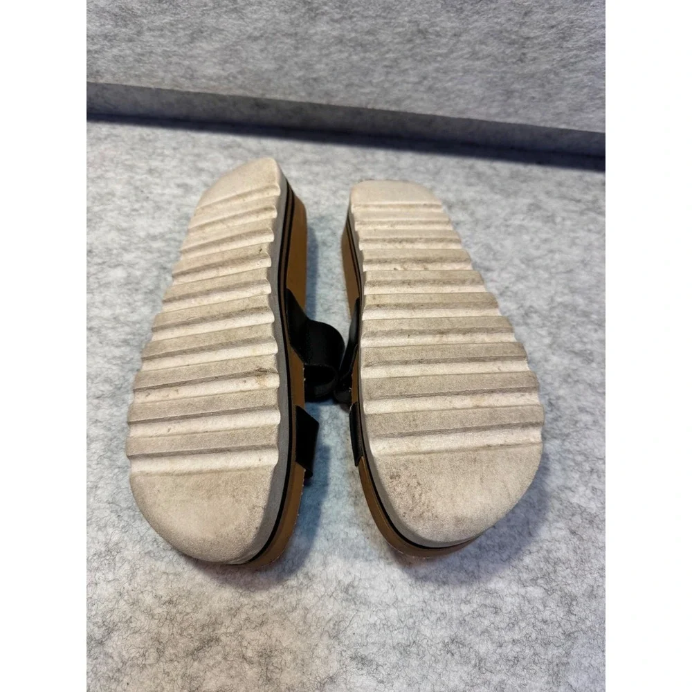 Reef two strap beach Sandel Black size 10 summertime